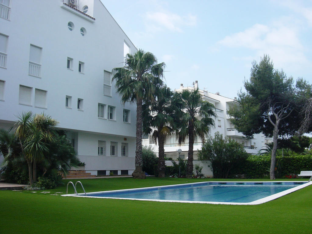 Apartamentos Sunway Talaia Sitges Exterior photo